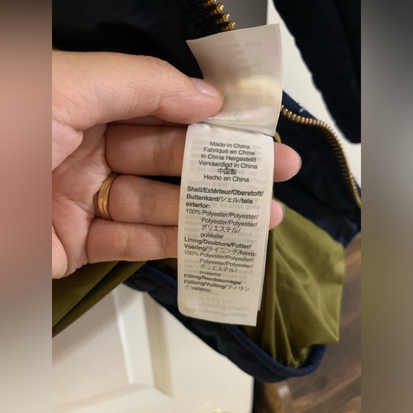 J. Crew Navy Quilted Cocoon Puffer Jacket with PrimaLoft - Size Small - Picture 10 of 12